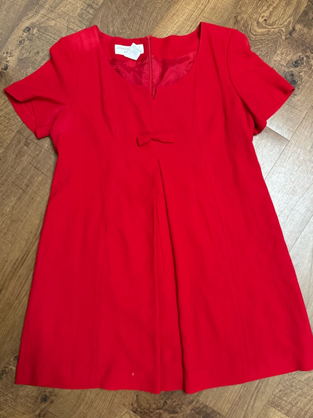 Jones New York Red Short-Sleeve Bow-Front Formal Dress